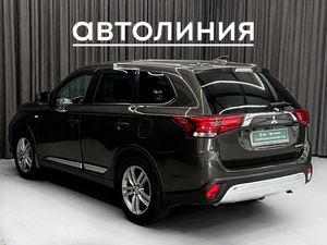 Внедорожник Mitsubishi Outlander 2020 года, 1970000 рублей, Красноярск