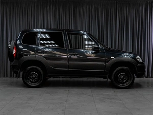 Внедорожник Chevrolet Niva 2020 года, 777000 рублей, Тюмень