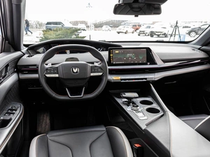 Лифтбек Changan UNI-V 2023 года, 2450000 рублей, Краснодар