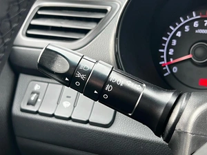 Хетчбэк Kia Rio 2013 года, 826000 рублей, Ижевск