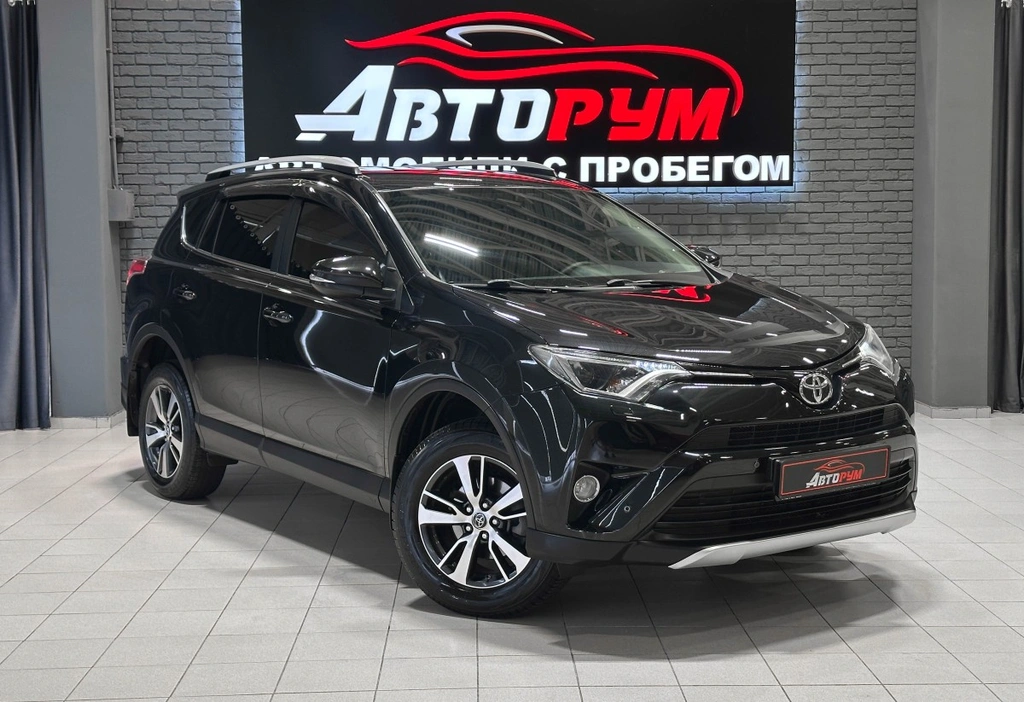 Внедорожник Toyota RAV4 2016 года, 2457000 рублей, Красноярск