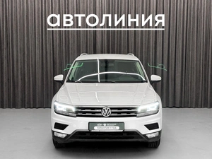 Внедорожник Volkswagen Tiguan 2016 года, 2149000 рублей, Красноярск