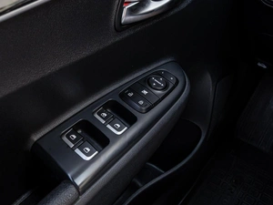 Седан Kia Rio 2019 года, 1675000 рублей, Краснодар
