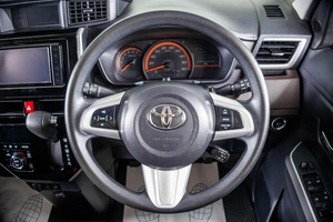 Минивэн Toyota Roomy 2019 года, 1349000 рублей, Пермь