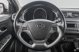 Седан Kia Rio 2017 года, 859000 рублей, Барнаул