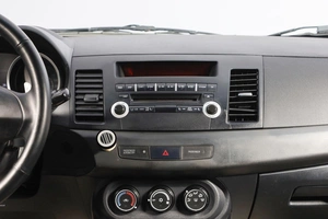 Седан Mitsubishi Lancer 2011 года, 949000 рублей, Новосибирск