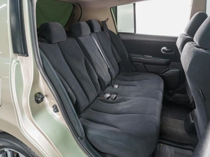 Хетчбэк Nissan Tiida 2010 года, 729000 рублей, Сургут