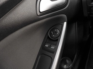 Седан Ford Focus 2012 года, 799000 рублей, Саратов