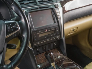 Седан Toyota Camry 2015 года, 2099000 рублей, Сургут