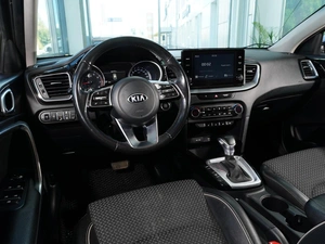 Универсал Kia Ceed 2021 года, 1623000 рублей, Тверь