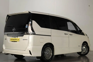 Минивэн Nissan Serena 2019 года, 2369000 рублей, Челябинск