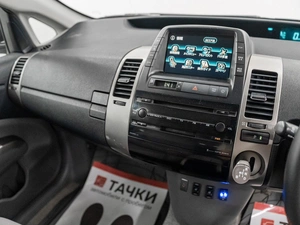 Лифтбек Toyota Prius 2009 года, 675000 рублей, Красноярск