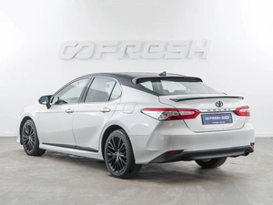 Седан Toyota Camry 2020 года, 3010111 рублей, Москва