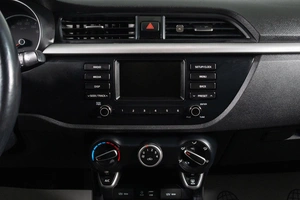 Седан Kia Rio 2019 года, 1719000 рублей, Сургут