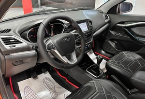 Седан ВАЗ (LADA) Vesta Cross 2019 года, 890000 рублей, Красноярск