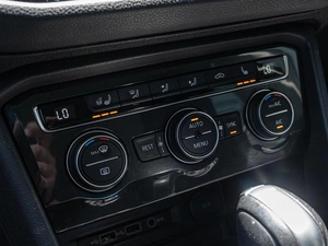 Внедорожник Volkswagen Tiguan 2018 года, 2180000 рублей, Краснодар