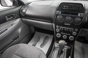 Седан Mazda Atenza 2002 года, 459000 рублей, Барнаул