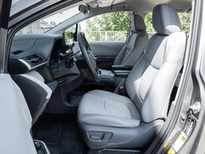 Минивэн Toyota Sienna 2021 года, 3999000 рублей, Ставрополь