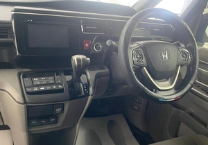 Минивэн Honda Stepwgn 2015 года, 1599000 рублей, Ачинск