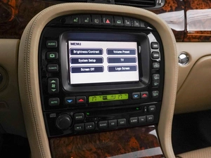 Седан Jaguar XJ 2009 года, 1849985 рублей, Москва