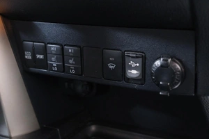 Внедорожник Toyota RAV4 2013 года, 1989000 рублей, Омск