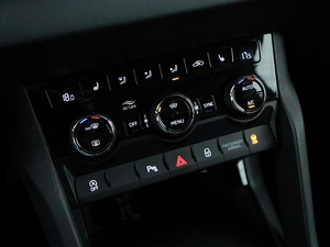 Внедорожник Skoda Karoq 2021 года, 2099050 рублей, Москва