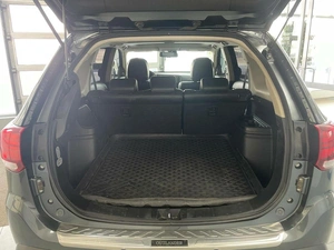 Внедорожник Mitsubishi Outlander 2015 года, 2370000 рублей, Красноярск