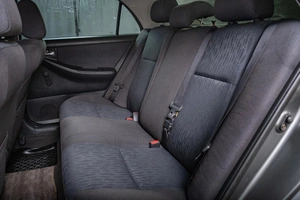 Седан Toyota Corolla 2004 года, 499000 рублей, Томск