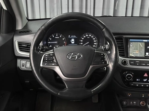 Седан Hyundai Solaris 2018 года, 1325000 рублей, Ставрополь