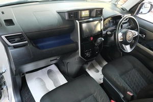 Хетчбэк Toyota Tank 2017 года, 1089000 рублей, Омск