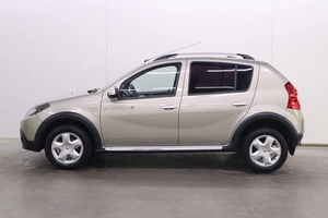 Хэтчбек Renault Sandero 2013 года, 800000 рублей, Брянск