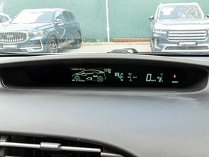 Лифтбек Toyota Prius 2011 года, 1365000 рублей, Краснодар