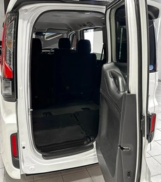 Минивэн Honda Stepwgn 2016 года, 1840000 рублей, Красноярск