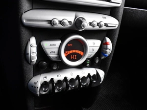 Хетчбэк MINI Cooper 2009 года, 899000 рублей, Воронеж