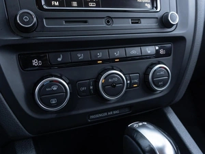 Седан Volkswagen Jetta 2014 года, 1199000 рублей, Волгоград