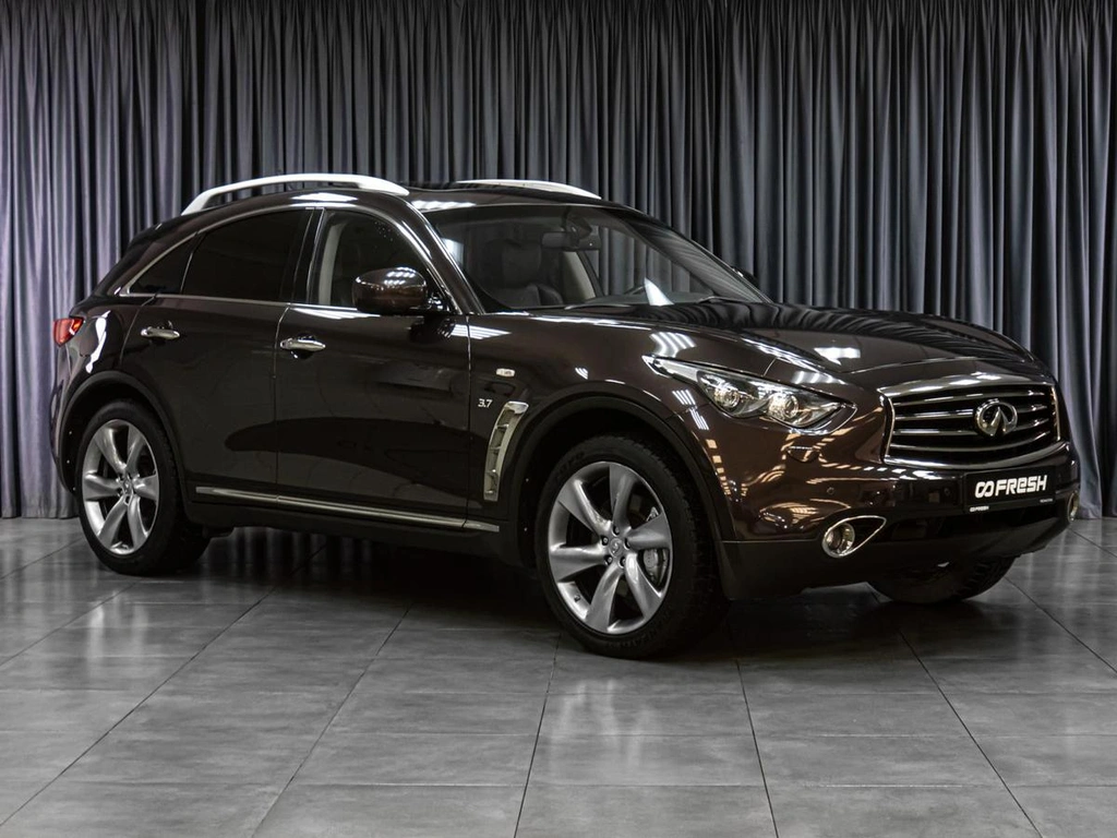 Внедорожник Infiniti QX70 2015 года, 2989000 рублей, Тюмень