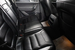 Внедорожник Volkswagen Touareg 2011 года, 2199000 рублей, Сургут