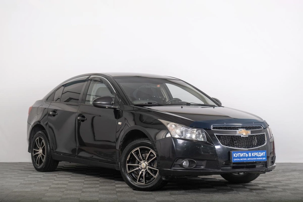 Седан Chevrolet Cruze 2011 года, 669000 рублей, Томск