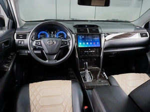 Седан Toyota Camry 2016 года, 2200000 рублей, Тюмень
