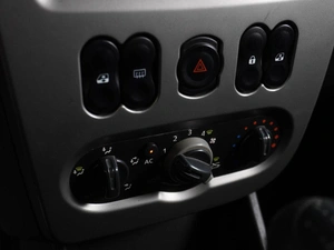 Хетчбэк Renault Sandero 2010 года, 644000 рублей, Воронеж