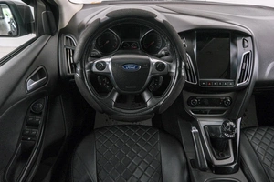 Хетчбэк Ford Focus 2011 года, 749000 рублей, Красноярск