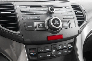 Седан Honda Accord 2008 года, 1049000 рублей, Барнаул