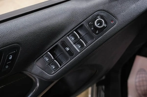 Внедорожник Volkswagen Tiguan 2012 года, 1539000 рублей, Новокузнецк