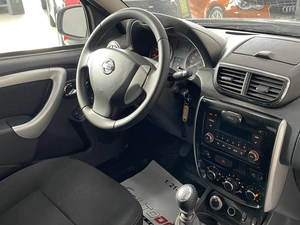 Внедорожник Nissan Terrano 2015 года, 997000 рублей, Солонцы