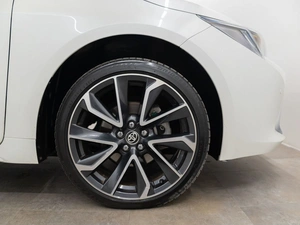 Хетчбэк Toyota Corolla 2018 года, 1550000 рублей, Красноярск