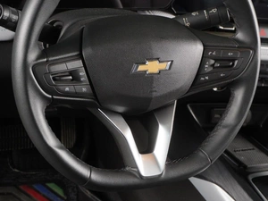 Седан Chevrolet Monza 2023 года, 1598000 рублей, Красный Пахарь