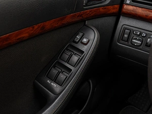 Седан Toyota Avensis 2004 года, 678000 рублей, Краснодар