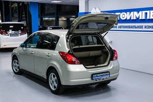 Седан Nissan Tiida 2006 года, 598000 рублей, Солонцы