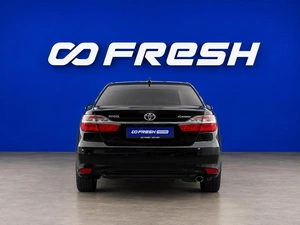 Седан Toyota Camry 2017 года, 2399777 рублей, Москва