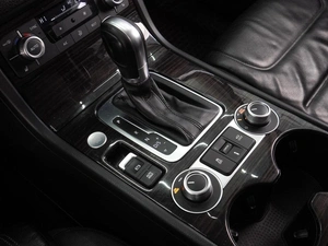 Внедорожник Volkswagen Touareg 2015 года, 2549000 рублей, Воронеж